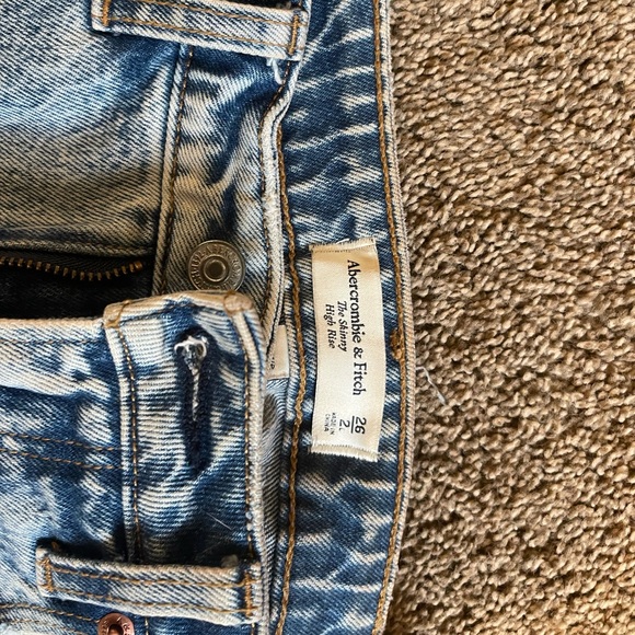 Abercrombie jeans, size 26 - Picture 2 of 2